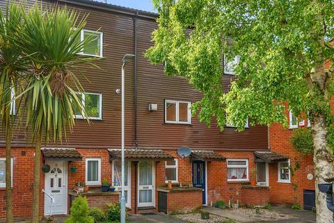 1 bedroom maisonette for sale, Northwood,  Middlesex,  HA6