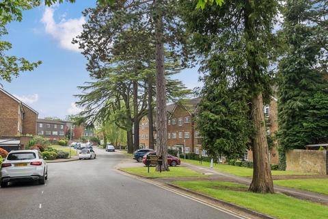 1 bedroom maisonette for sale, Northwood,  Middlesex,  HA6