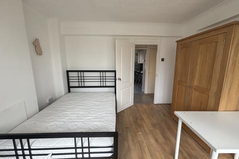 3 bedroom flat to rent, Joanna House, Queen Caroline Street, London, W6