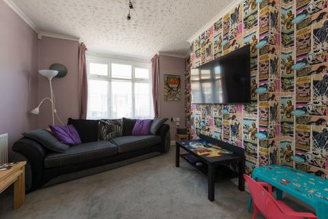 25 Cheriton Avenue, Ramsgate, CT12 6EL