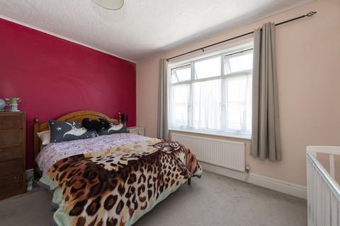25 Cheriton Avenue, Ramsgate, CT12 6EL