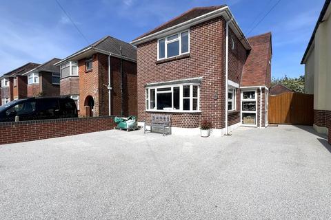 3 bedroom detached house for sale, Milestone Road, Oakdale, POOLE, BH15