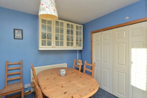 22 Buckstone Crescent, Edinburgh, EH10 6PL