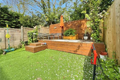 11 Priory Way, Datchet, Slough, SL3 9JQ