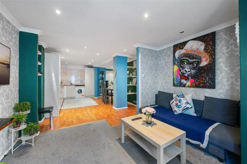 2 bedroom flat for sale, PARK WEST, EDGWARE ROAD, London, W2