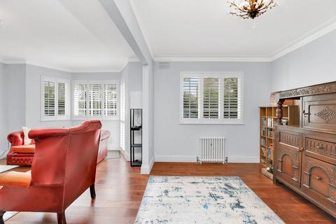 122 Ealing Village, London, W5 2EB