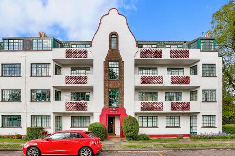 122 Ealing Village, London, W5 2EB