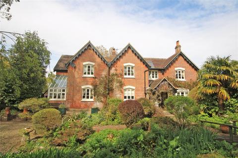 4 bedroom equestrian property for sale, South Drive, Ossemsley, New Milton, Hampshire, BH25