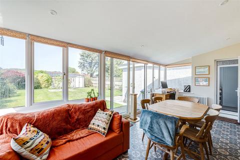 124 Crabtree Lane, Lancing, BN15 9PW