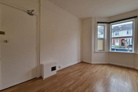 undefined, Luton, LU2