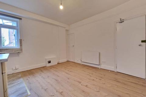 undefined, Luton, LU2