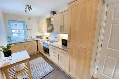 2 bedroom apartment to rent, Swindon Road, Stratton St. Margaret SN3