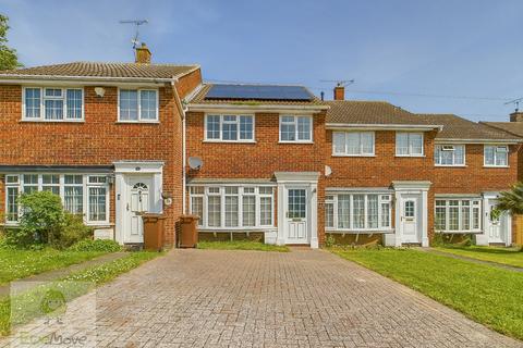 2 Chester Close, Rochester, ME2 2QX
