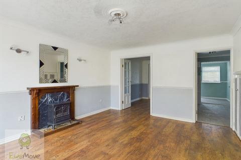 2 Chester Close, Rochester, ME2 2QX