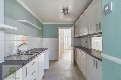 2 Chester Close, Rochester, ME2 2QX