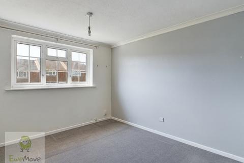 2 Chester Close, Rochester, ME2 2QX