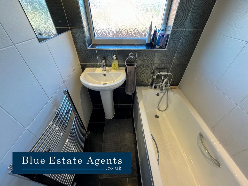 Bathroom Suite