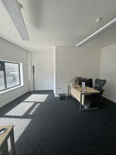 Office to rent, 8-10 Alma Street, LU1