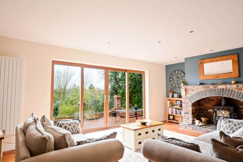 3 bedroom detached house for sale, Dough Bank, Droitwich WR9