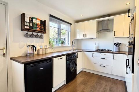 8 Auchenbothie Place, Glasgow, G33 1GH