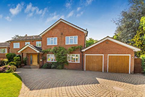 6 bedroom detached house for sale, Robinswood Close, Beaconsfield, HP9