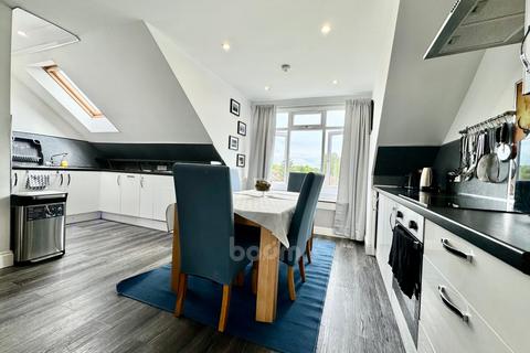 4 bedroom flat for sale, 4 (Flat 1/2) Milton Road, Kilbirnie