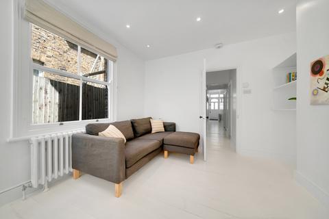 18 Ambergate Street, London, SE17 3RX
