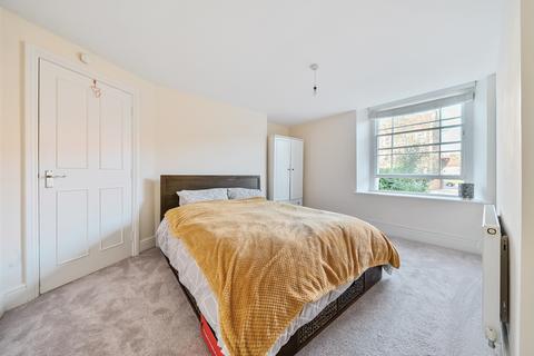 2 bedroom apartment for sale, Hampton Park Redland