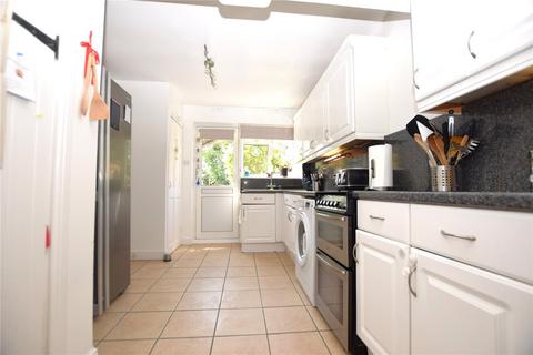 3 bedroom terraced house for sale, Kingston Hill Avenue, Chadwell Heath, Romford, RM6