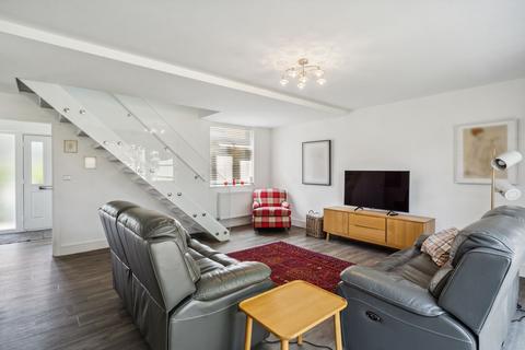 5 Dupre Crescent, Wilton Park, Beaconsfield, HP9 2RW