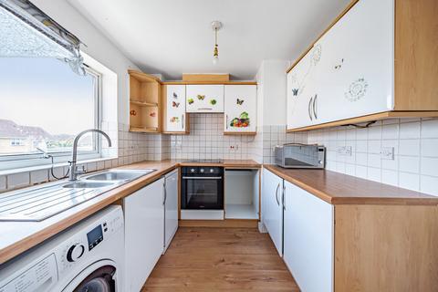34 Miles Drive, London, SE28 0JA