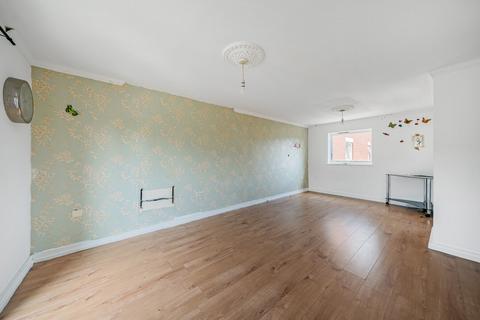34 Miles Drive, London, SE28 0JA