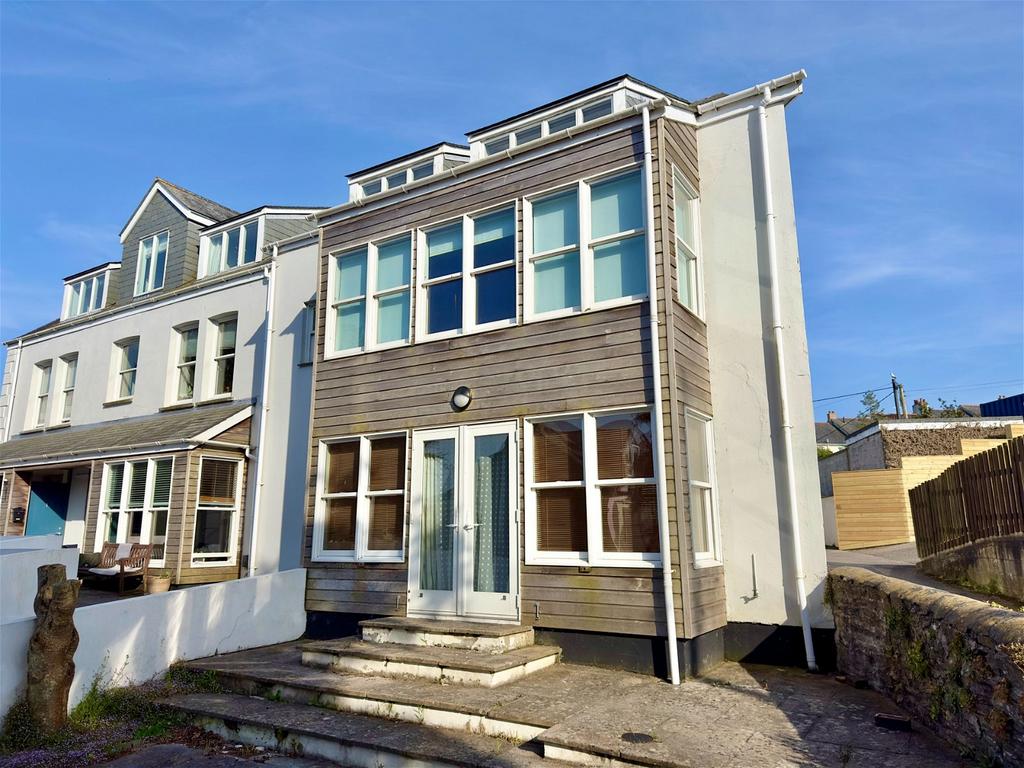 Fernleigh Road, Wadebridge, PL27 1 bed ground floor flat for sale £