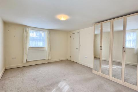 1 bedroom ground floor flat for sale, Fernleigh Road, Wadebridge, PL27