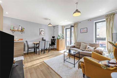 2 bedroom flat for sale, Broadwater Road, London, SW17