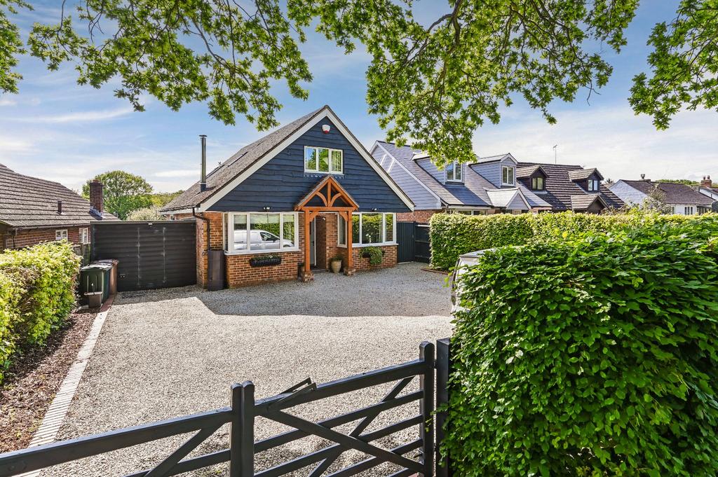 Magpie Hall Road, Stubbs Cross... 4 bed detached house for sale £695,000