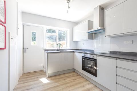 15 Beech Grove, Addlestone, KT15 1QQ