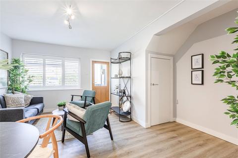 15 Beech Grove, Addlestone, KT15 1QQ