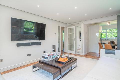 2 bedroom apartment for sale, Cedar Drive, London, N2