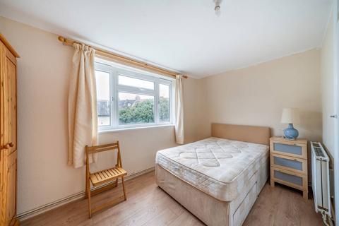 3 bedroom flat to rent, Prospect Ring, East Finchley, London, N2