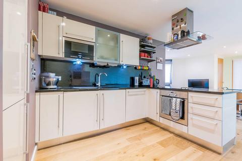 2 bedroom flat for sale, Altyre Road, Central Croydon, Croydon, CR0