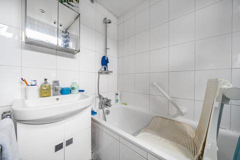 31 Ravensworth Road, London, SE9 4LT