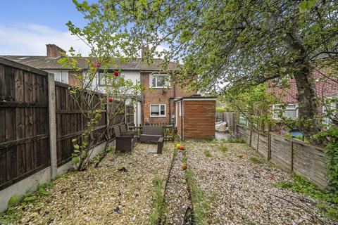31 Ravensworth Road, London, SE9 4LT