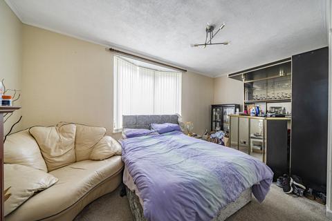 31 Ravensworth Road, London, SE9 4LT