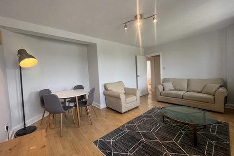 2 bedroom flat to rent, Kielder Square, Eccles New Road, Salford, M5 4UL