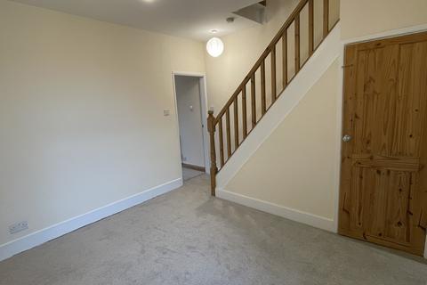 3 bedroom terraced house to rent, 39 Exeter Road Newmarket