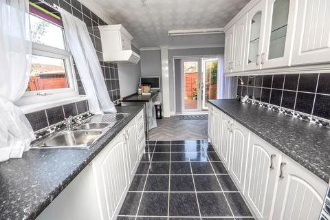 3 bedroom end of terrace house for sale, Moreland Road, South Shields