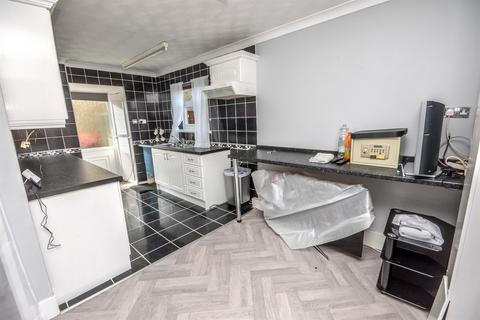 3 bedroom end of terrace house for sale, Moreland Road, South Shields