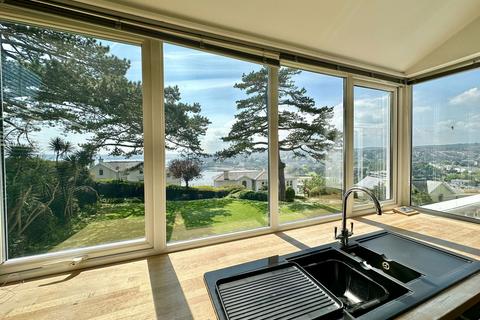 2 bedroom flat for sale, Torquay, TQ2 5NZ