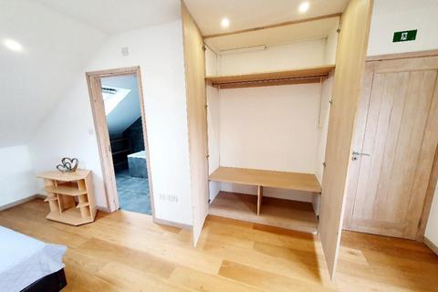 1 bedroom semi-detached house to rent, Wolseley Road, Harrow, HA3